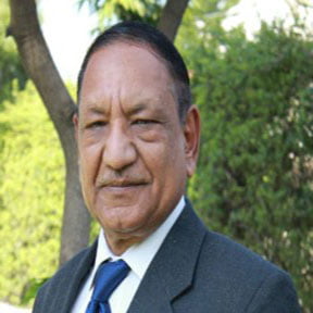 Dr. R. Kumar